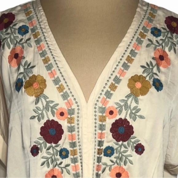 Entro floral embroidered boho cap sleeve top tie front size M - Picture 4 of 11
